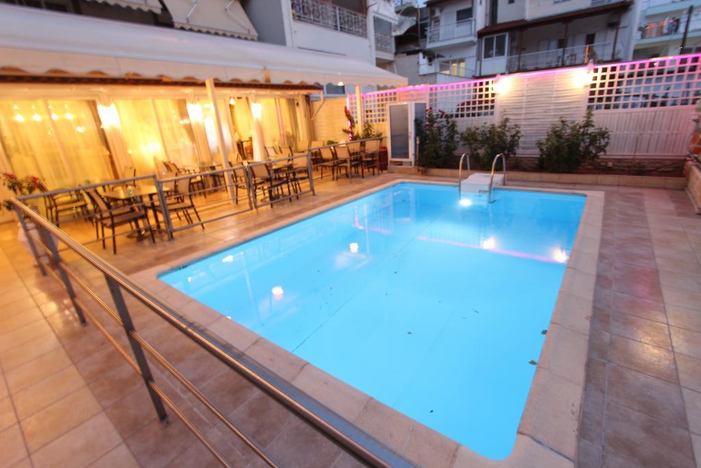 Hotel Mallas Nea Kallikrateia Екстер'єр фото