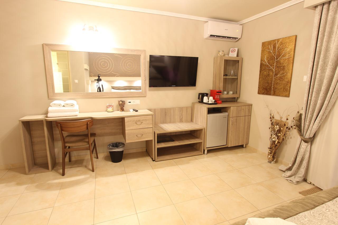 Hotel Mallas Nea Kallikrateia Екстер'єр фото