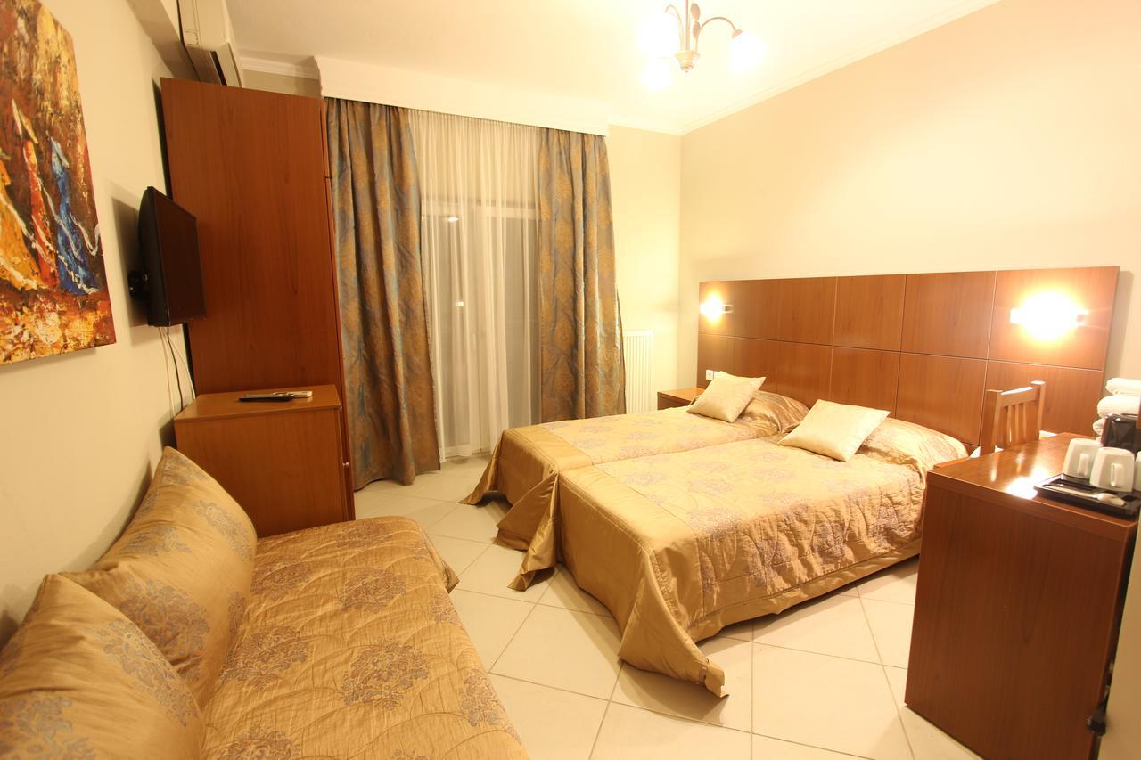 Hotel Mallas Nea Kallikrateia Екстер'єр фото