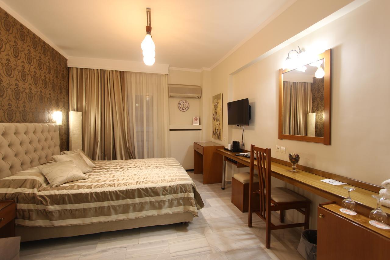 Hotel Mallas Nea Kallikrateia Екстер'єр фото