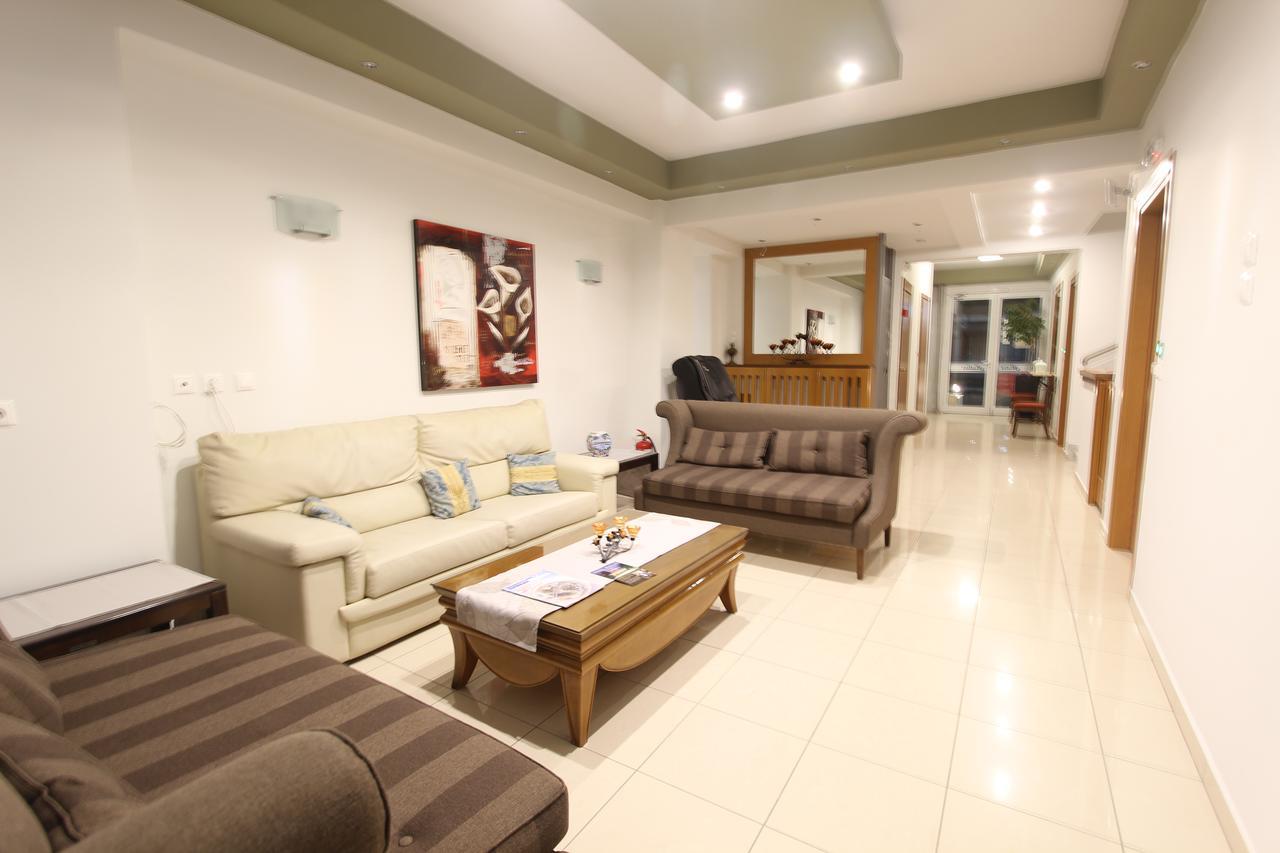 Hotel Mallas Nea Kallikrateia Екстер'єр фото